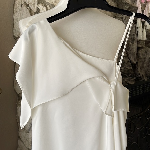 Top - Picture 2 of 11